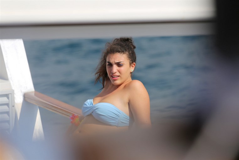 Summer Cloud 961 Boat Part 2